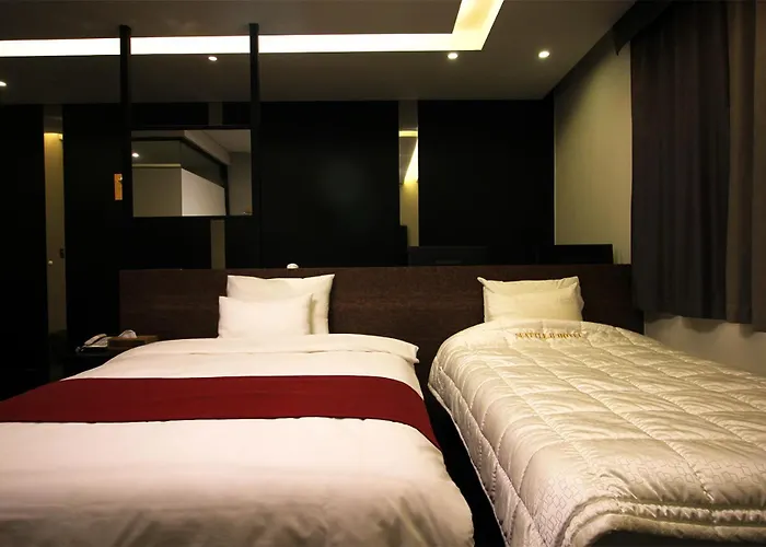 Seattle B 3* Busan