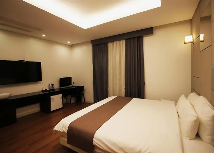 Seattle B 3* Busan