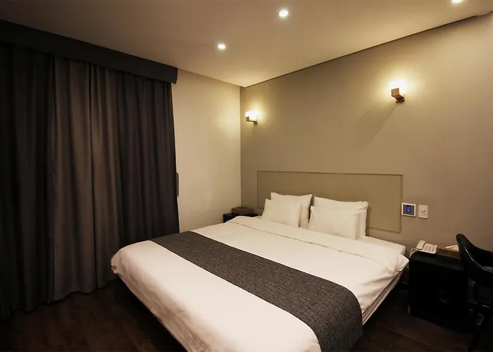 Hotel Seattle B