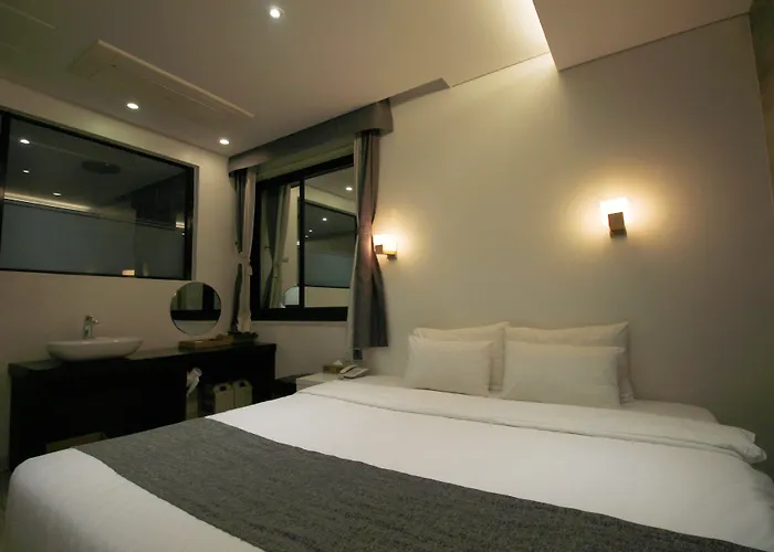 Seattle B Hotel 3*